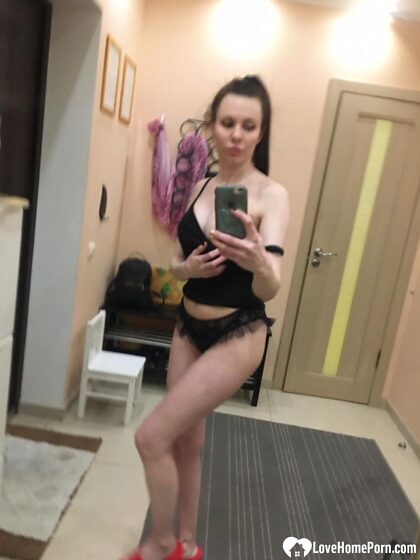 Sexy spiegel-selfies in mijn favoriete lingerie