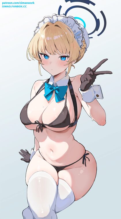 Bikini-Dienstmädchen Toki