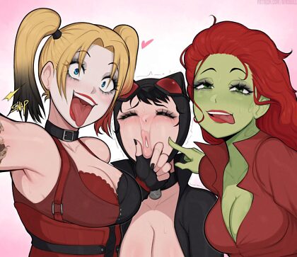 Harley and Poison Ivy have their way with a naughty kitty…