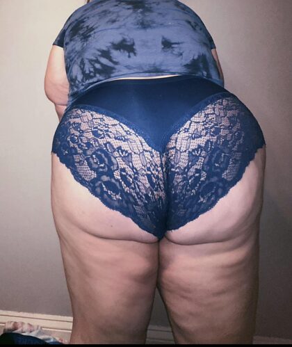 What’s your favorite kind of panties? I love anything with Lace!