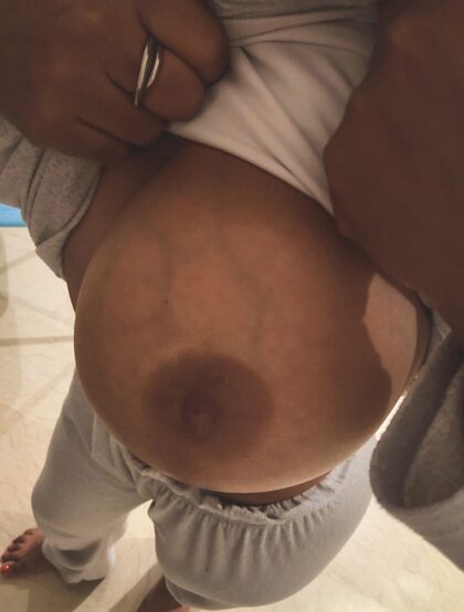 40 mom with big veiny tits problems 