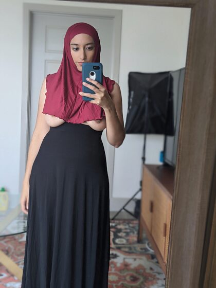 Мой хиджаб не совсем прикрывает грудь!