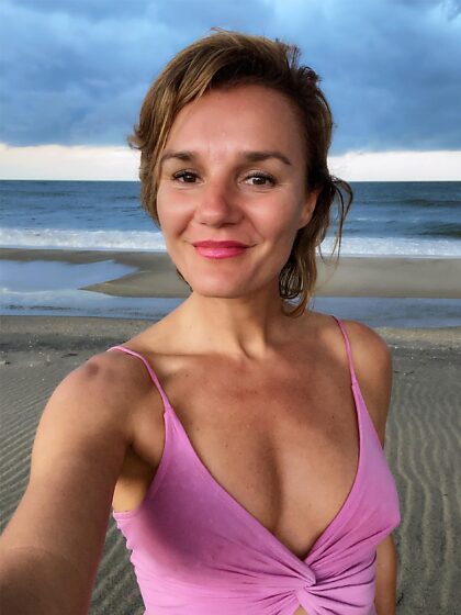 저녁에 저와 함께 해변 산책을 하실래요?
