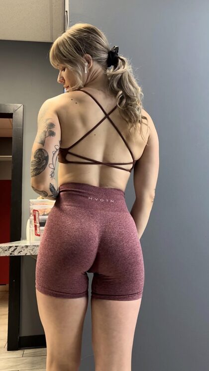 Thoughts on tatted gym girls