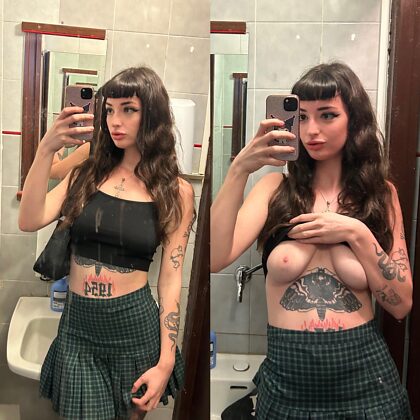 Si vous me surpreniez en train d'exhiber mes seins dans les toilettes du bar, que feriez-vous ?