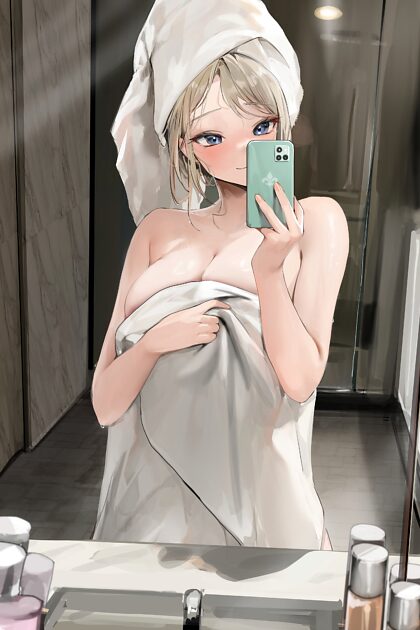 シャワー後の鏡でのセルフィー