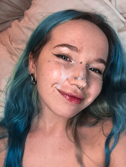 Cum on my face is the best reward for my blow job.