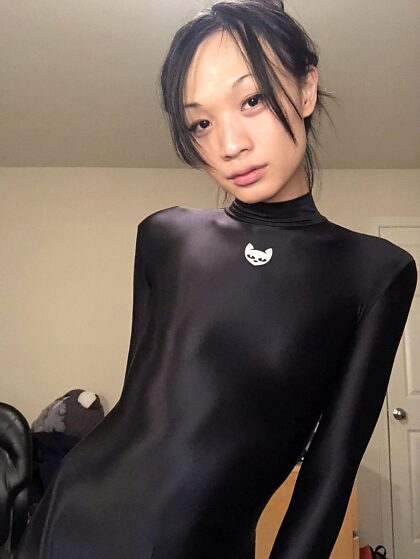 do you like my catsuit daddy? 