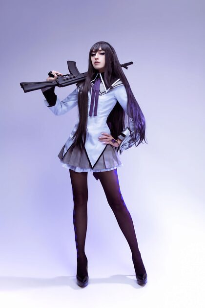 Mijn Akemi Homura-cosplay