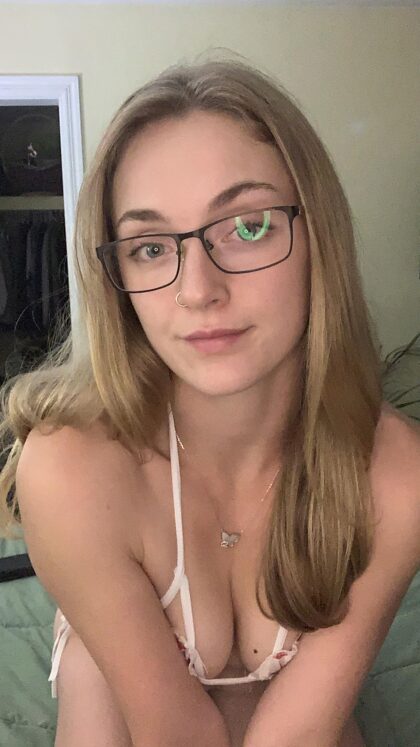 I think my glasses look nerdy but I don't mind since daddy likes it