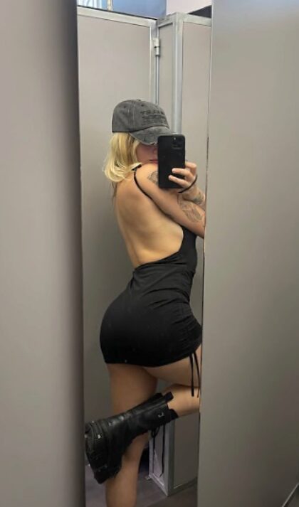 Tight dress on a tight booty