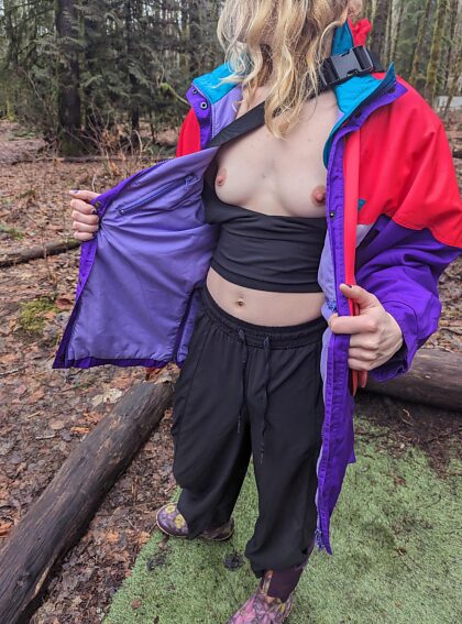 Flashing on a busy disc golf course