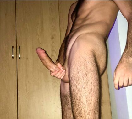 25 Honest thoughts on my fat Arab cock? 