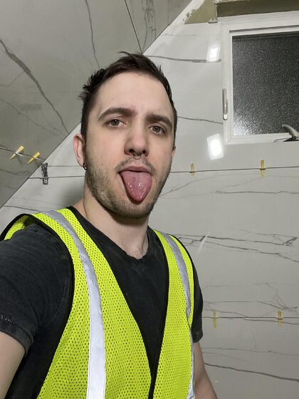 Do you like construction workers ?I love to dominate