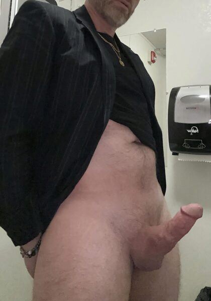 This real dad dick isn't huge - I'm just under 7 inches long, but I'm pretty thick, am a silver fox, and have BDE. Want to be flooded with Dad's babies?