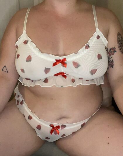Ich liebe es zu wissen, dass zufällige Leute Bilder meines Körpers im Internet sehen