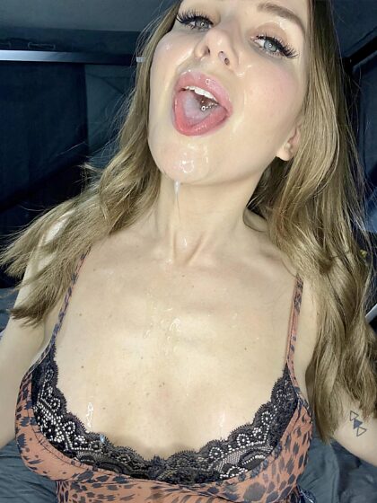Do I look pretty with cum on my face