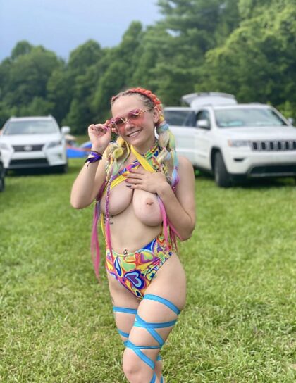 color me horny at the festival