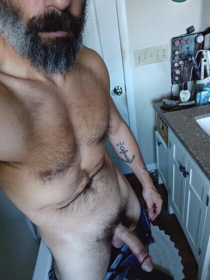 Would you let a big dick daddy breed your tight hole