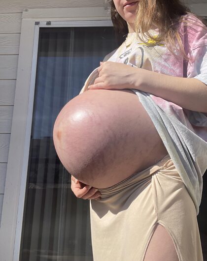 pov: you see this belly in public. wyd?