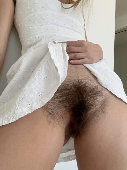 You meet me on a date, I take you home and tell you I’m not wearing any underwear. I’m a bit shy because I’ve been teased about my hair before but I nervously agree to show you my bush. How do you react?