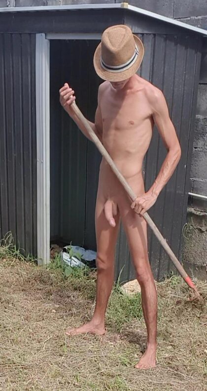 I like gardening naked