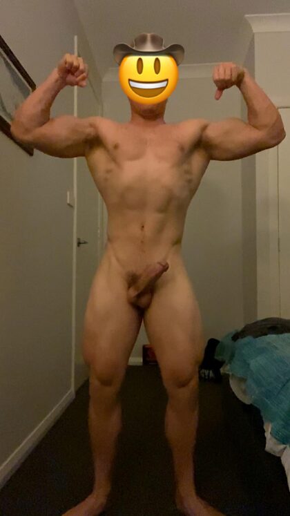 Do y’all love muscly Aussies here? 