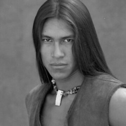 美洲原住民演员 - Rick Mora