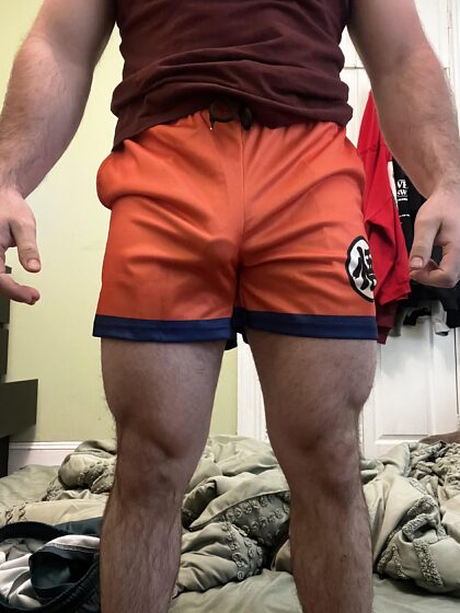 J'ai de nouveaux shorts de sport pour les garçons.  Vous pensez qu'ils vont être touchés ?