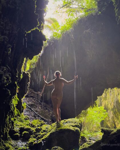 Rising from the chasm - nudist self portrait