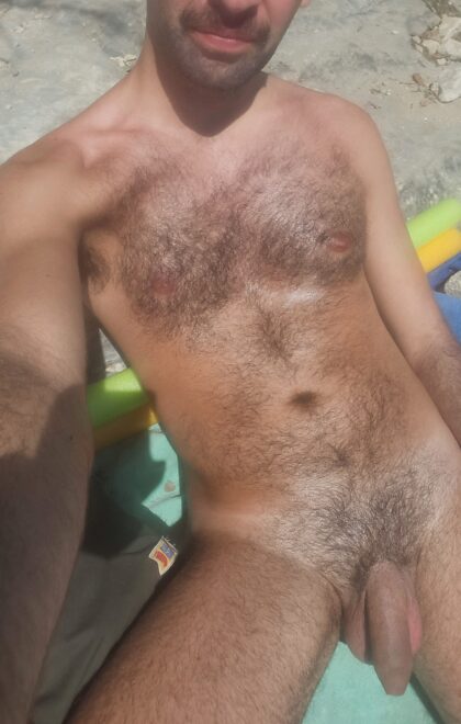 J'adore les plages nudistes