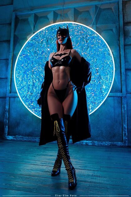 Batgirl por KittiLittl