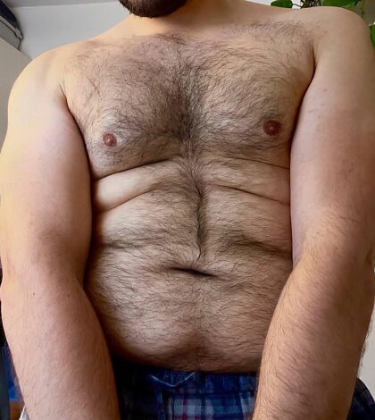 Felt cute after the gym, might delete later… Learning to like my rolls, too.