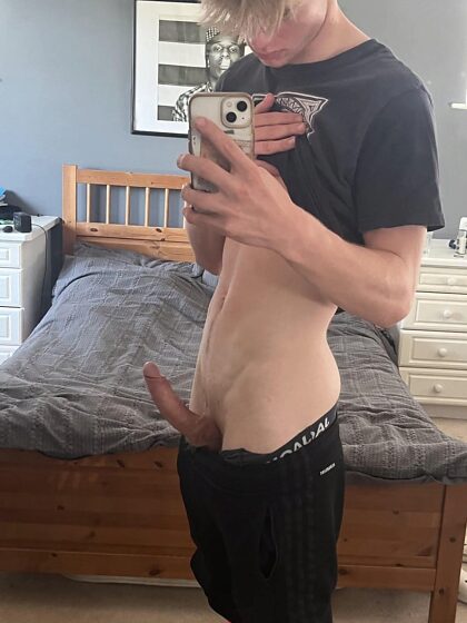 who wants a bite ;) if u want more lmk 