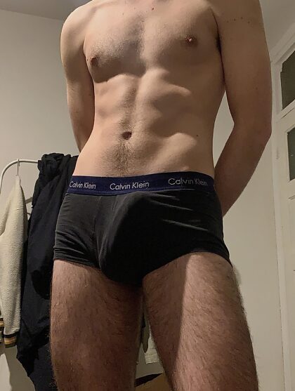 Do you prefer your Calvin Kleins with or without bulge ?