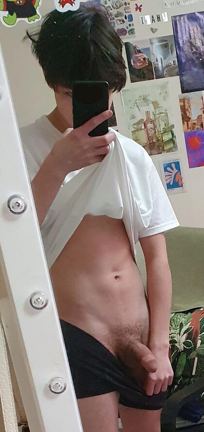 Can this twink put his dick in your mouth