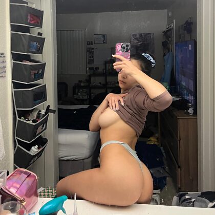 Which picture of my ass is best, 1, 2, 3, or 4?