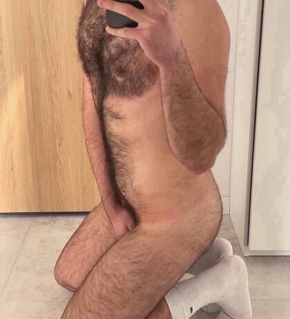 Just a horny 29yo otter on his knees