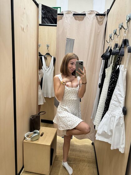 ¿Cómo te gusto con este vestido?