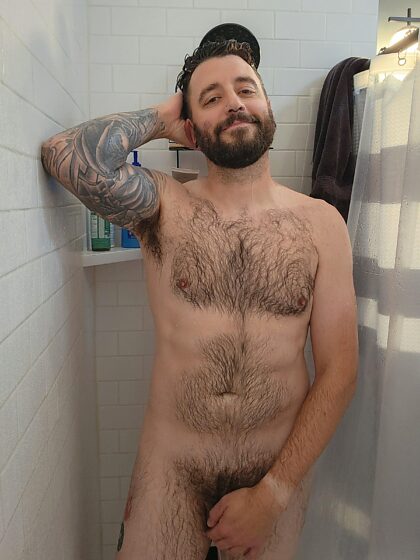 Me vendría bien un poco de compañía en esta ducha
