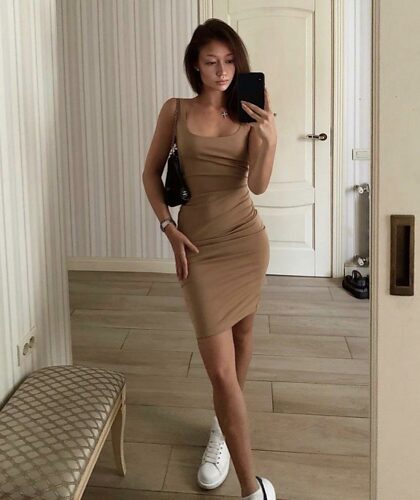 Tight girl, tight dress and no panties, what else u need?