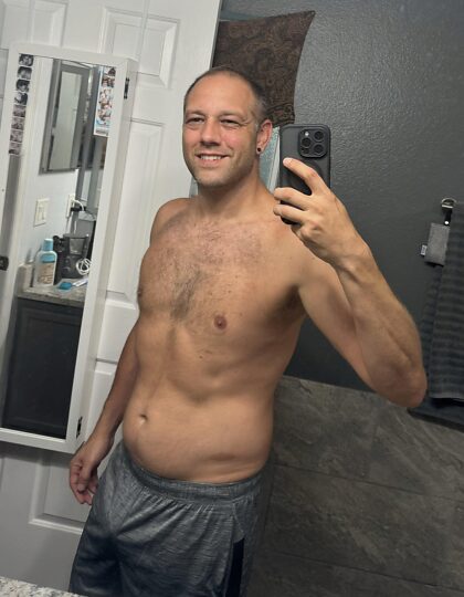 [43]-Bi Married guy: Been really trying to get back in shape. What do you all think? How do I look for being over 40?
