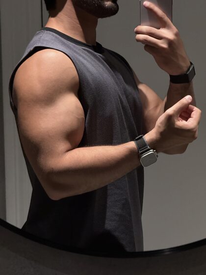 You guys like big arms? (29)