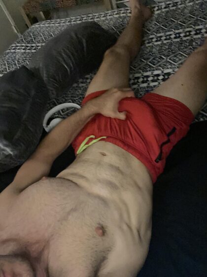 Anyone with bulge underwear kink ?