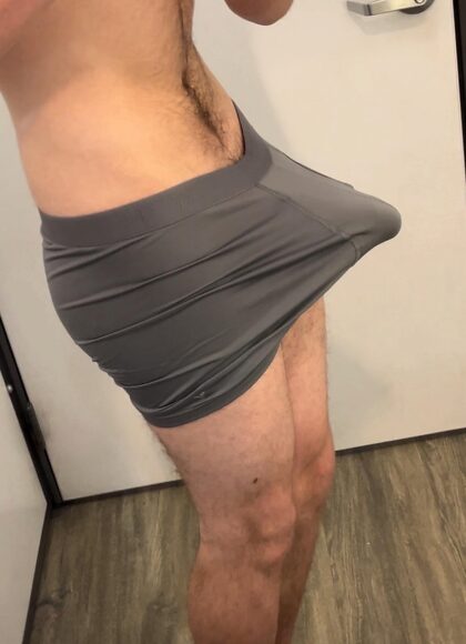 Finalmente ho un sospensorio!  Lo desideravo da un po'!  Ora ho l'intera collezione.  Boxer, slip, boxer brief e un sospensorio.  Quale vi piace di più?  E cosa dovrei prendere adesso?