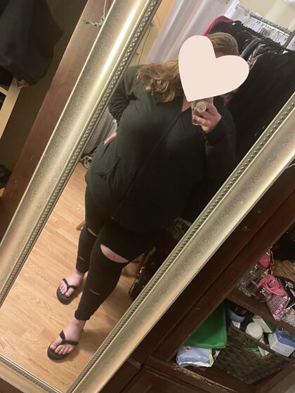 Meet me half way baby. Let’s park somewhere. This is what I’m gonna wear. Can easily pop these tits out. Suck my lil nipples. It’s what I’m craving.