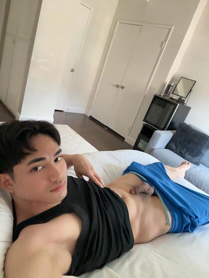 Bi Asian here long for FWB