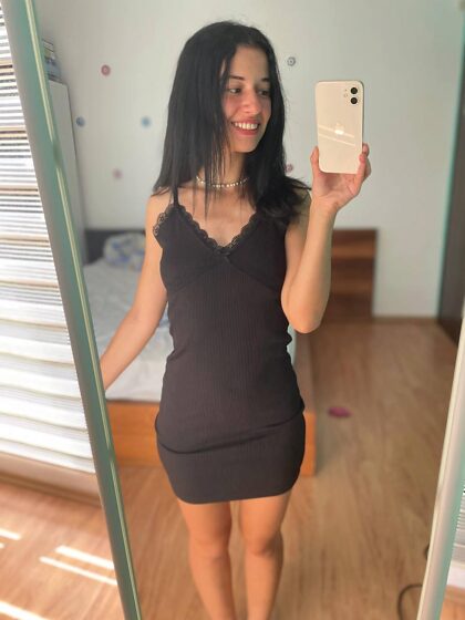 Você acha que estou bonita hoje com esse vestido?