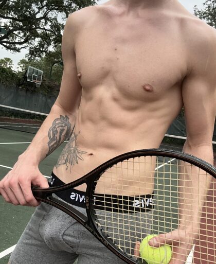 Le tennis est un sport très excitant