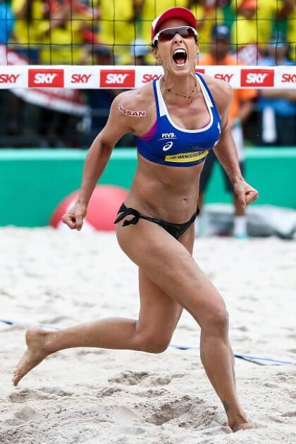 Agatha Bednarczuk Bikini string de beach-volley brésilien